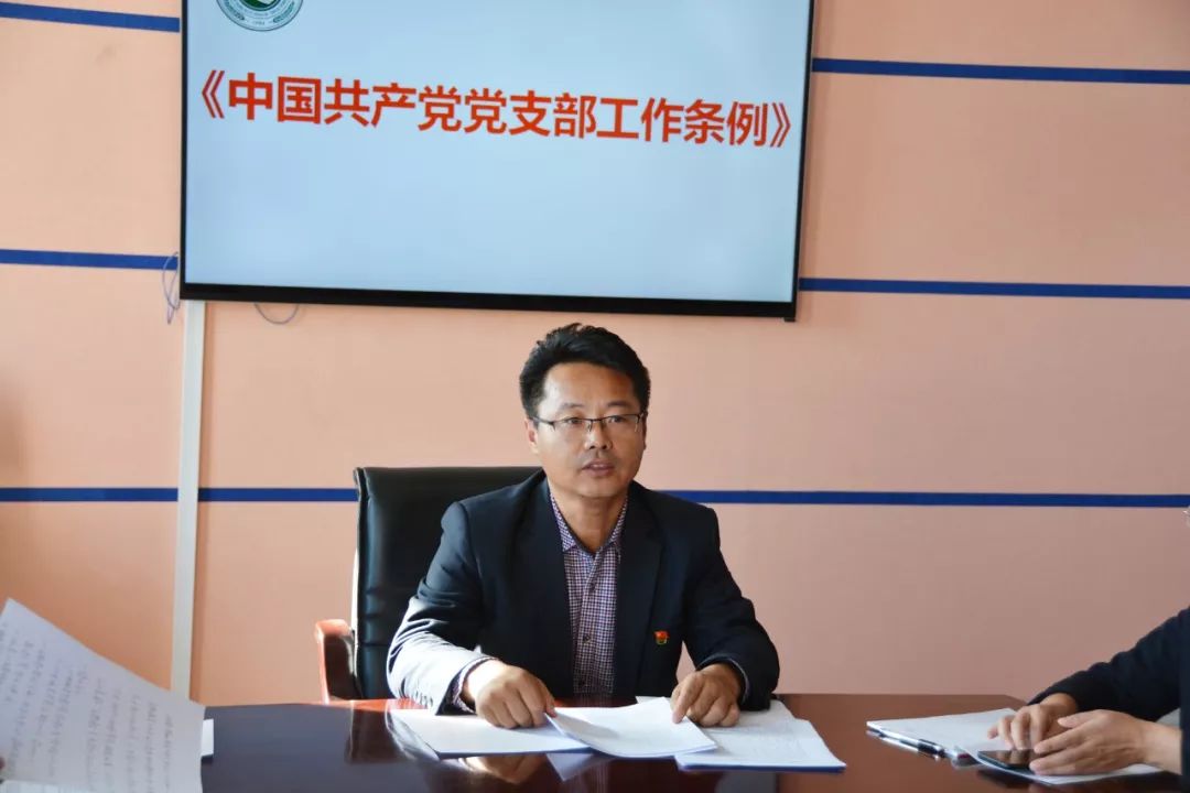 17150020zqf4[1].jpg