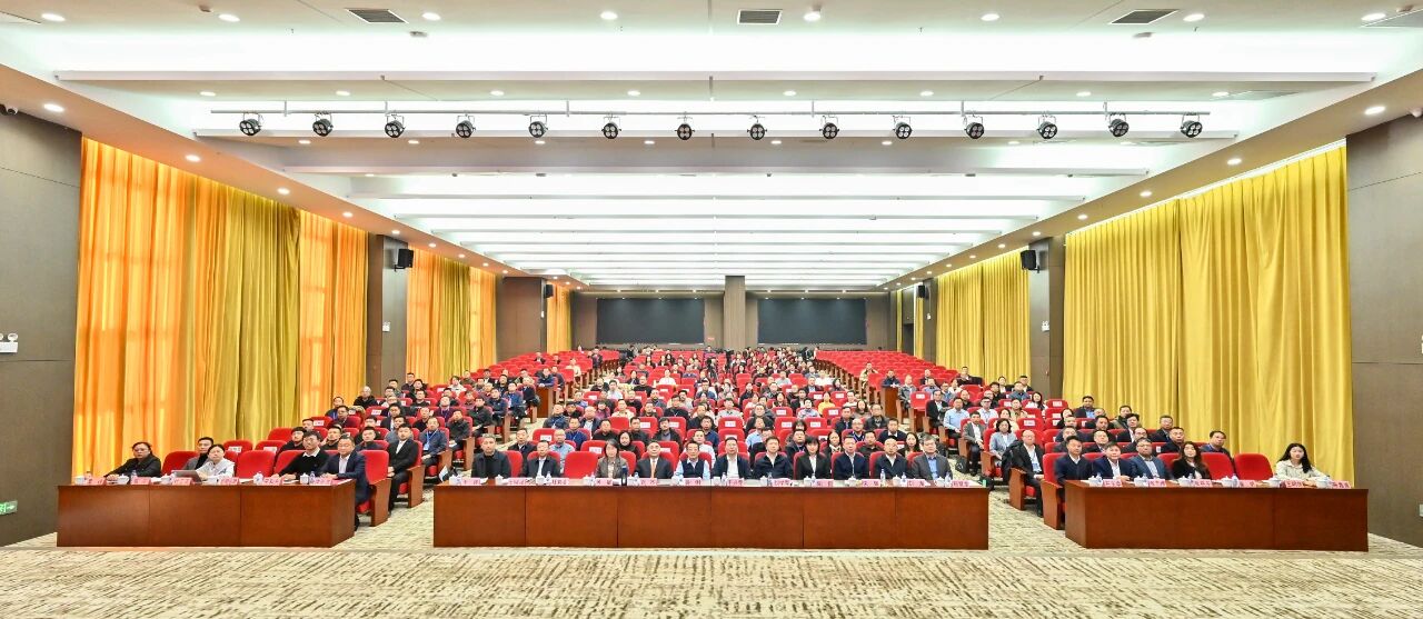 03e7e178cde58b3d52e85d7f33738cf6.jpg 03e7e178cde58b3d52e85d7f33738cf6.jpg