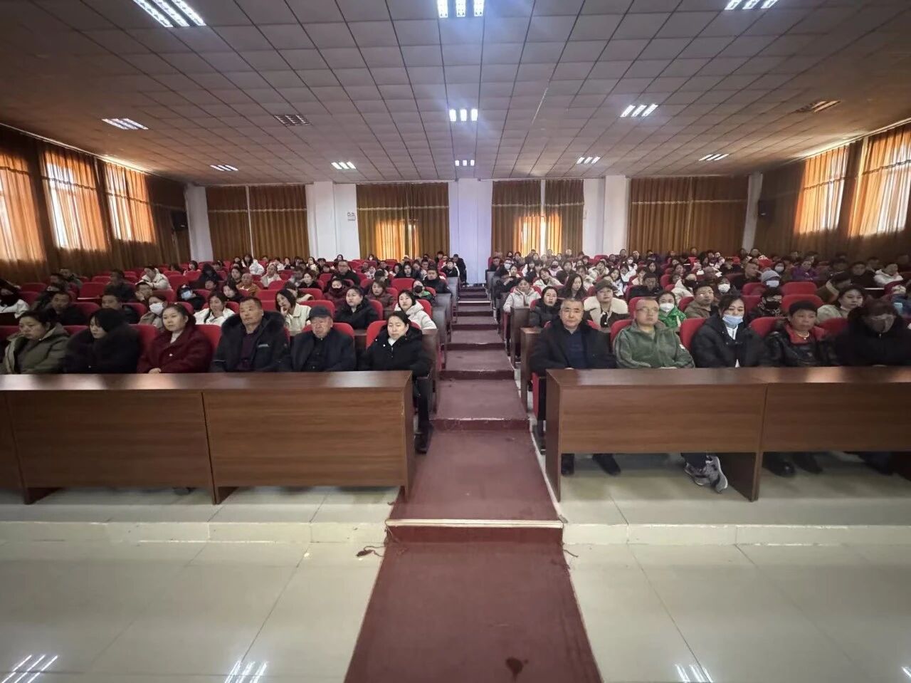 f6752d5357bcdf35fce6eac8a3a4bc87.jpg f6752d5357bcdf35fce6eac8a3a4bc87.jpg